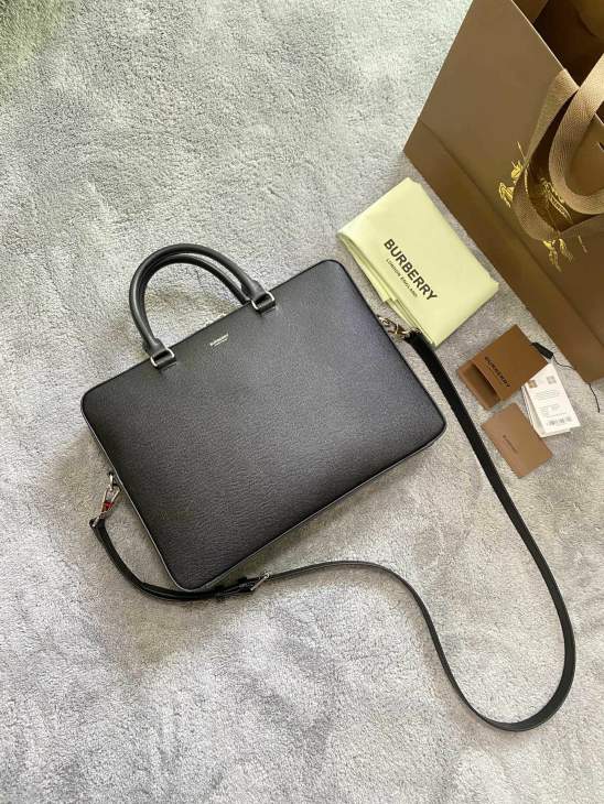 Picture of Burberry Mens Bags _SKUfw111199977fw